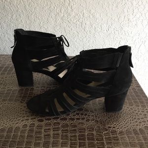 Earth Saletto Earthies Suede Lace Up Heels Sandal